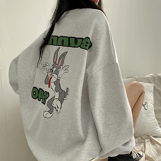 SONA | Bunny英文配色オーバーフィットトレーナー | 10代・20代女性ファッション韓国通販