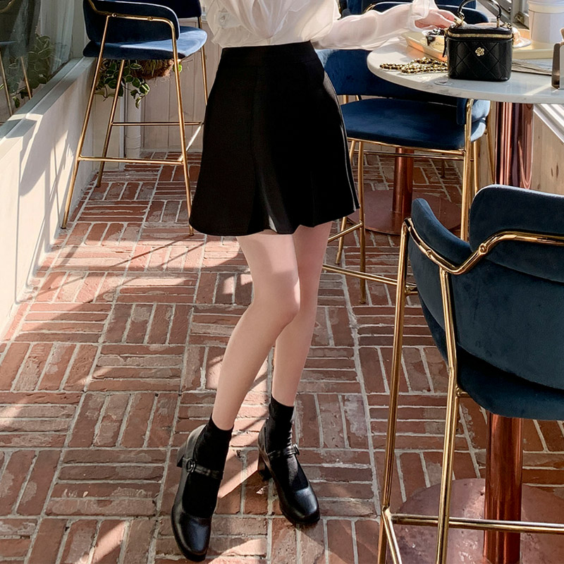 DIESEL フレアデニムミニスカート 26 ブラック インパン付 ショーパン DIESEL フレアデニムミニスカート 26 ブラック インパン付 ショーパン