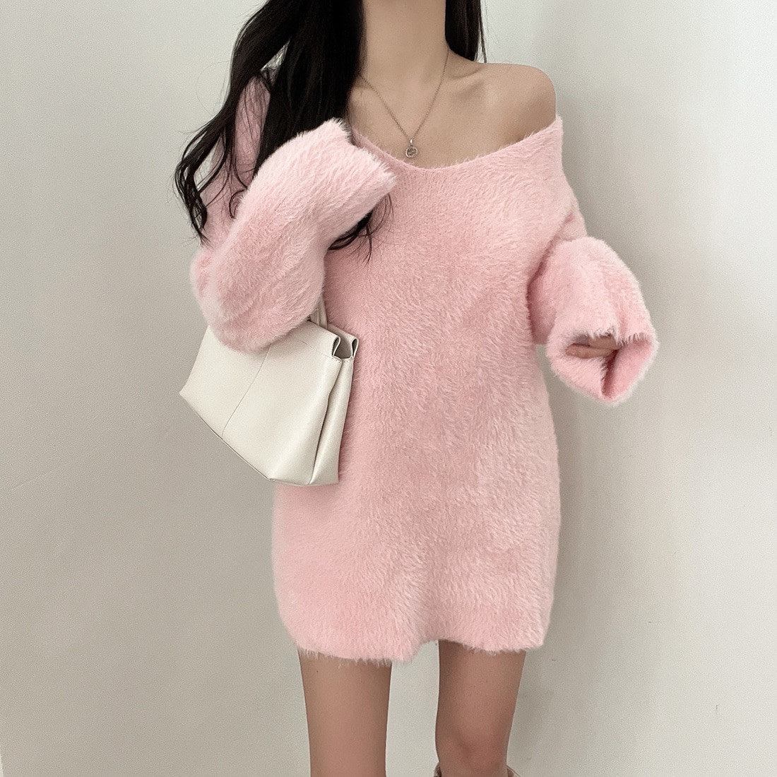 アンゴラオフショルダーミニワンピース｜ミニワンピース｜韓国