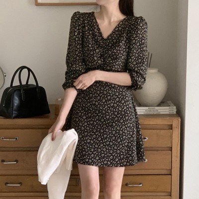 フラワーシャーリングミニワンピース｜ミニワンピース｜韓国