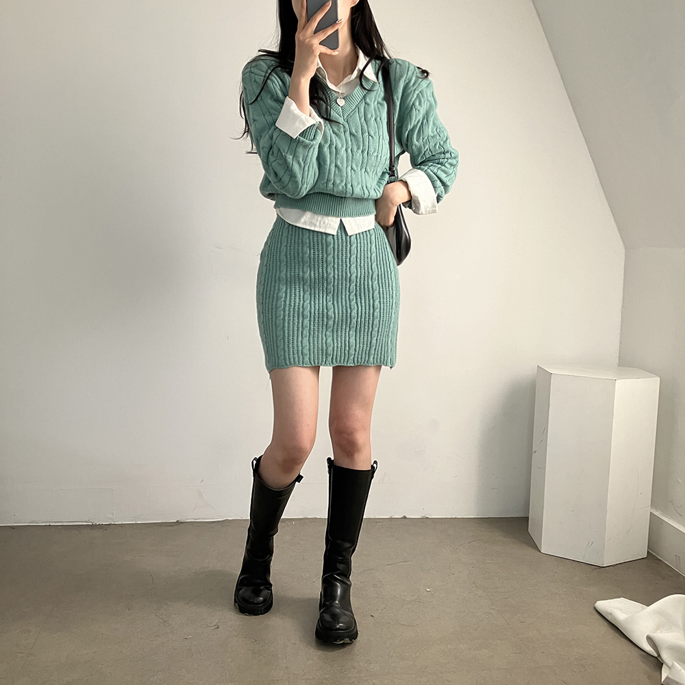 SET]ケーブルVネックニット+ミニスカート｜ツーピース｜韓国