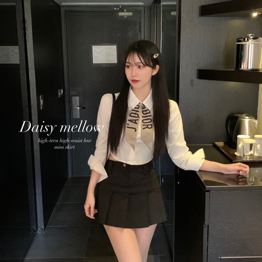 【新品未使用タグ付き】韓国限定モデル★MARK&LONA★ レディーススカート 1681061159146_list_.gif