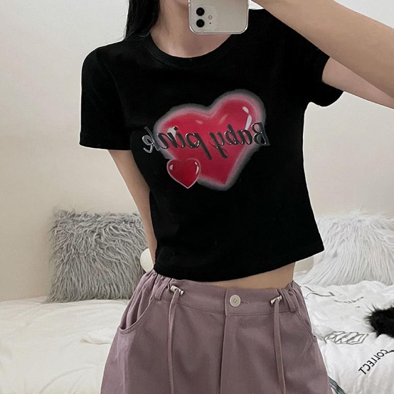 ユニークハートプリントクロップTシャツ - [10代・20代女性