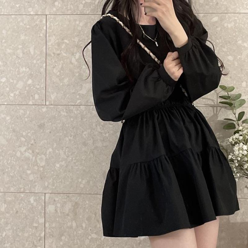 シェリエ 黒 フレアミニワンピース シェリエ 黒 フレアミニワンピース MINI DRESS – shéller / シェリエ
