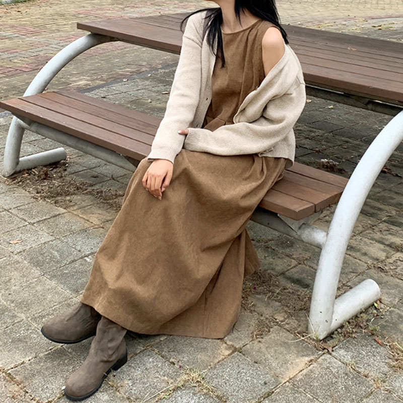 ブラウン ノースリーブ プリーツ ロングワンピース