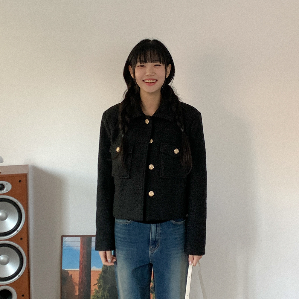 キルティング裏地ゴールドボタンショートジャケット｜ジャケット