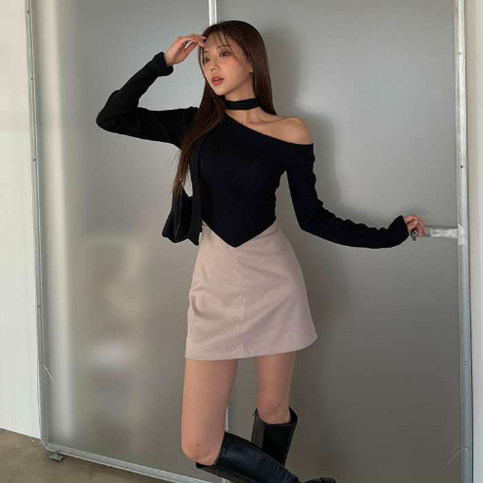 SET】ハーフオフショルダー長袖Tシャツ＋チョーカー｜長袖Tシャツ