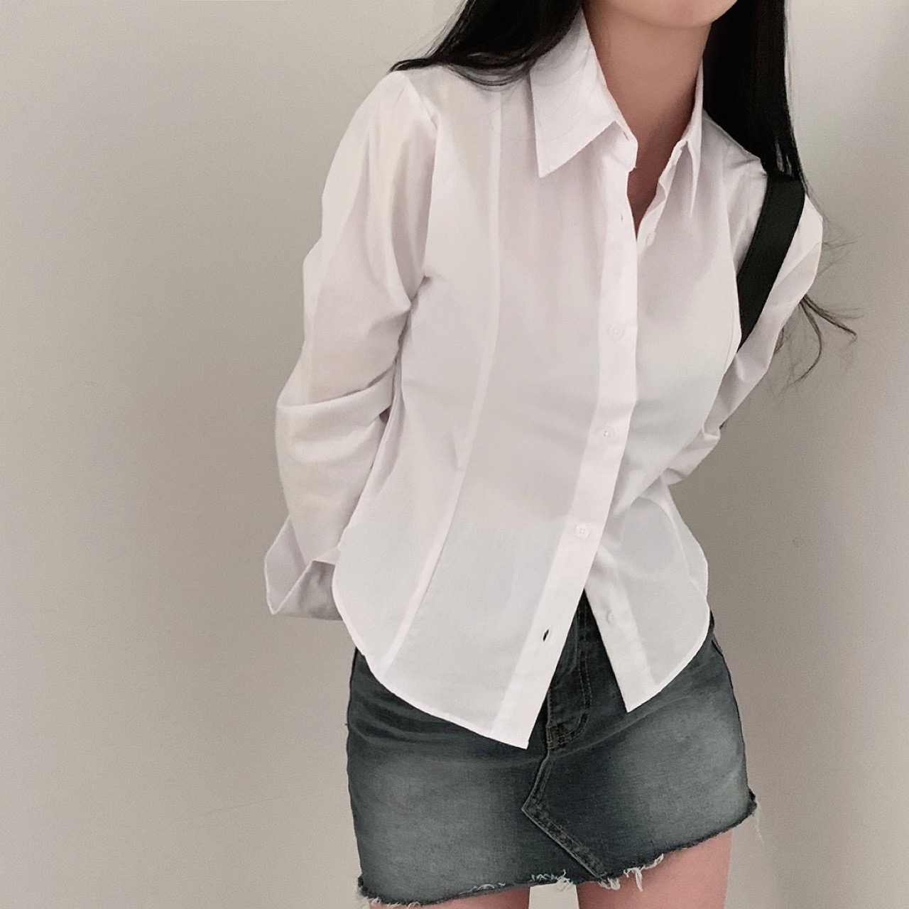 専用・*.゜☆ くびれラインセミクロップブラウス5色｜シャツ｜韓国ファッション通販 SONA