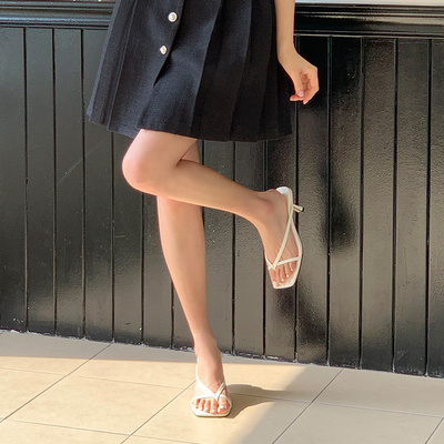 スクエアトゥストラップミュールサンダル