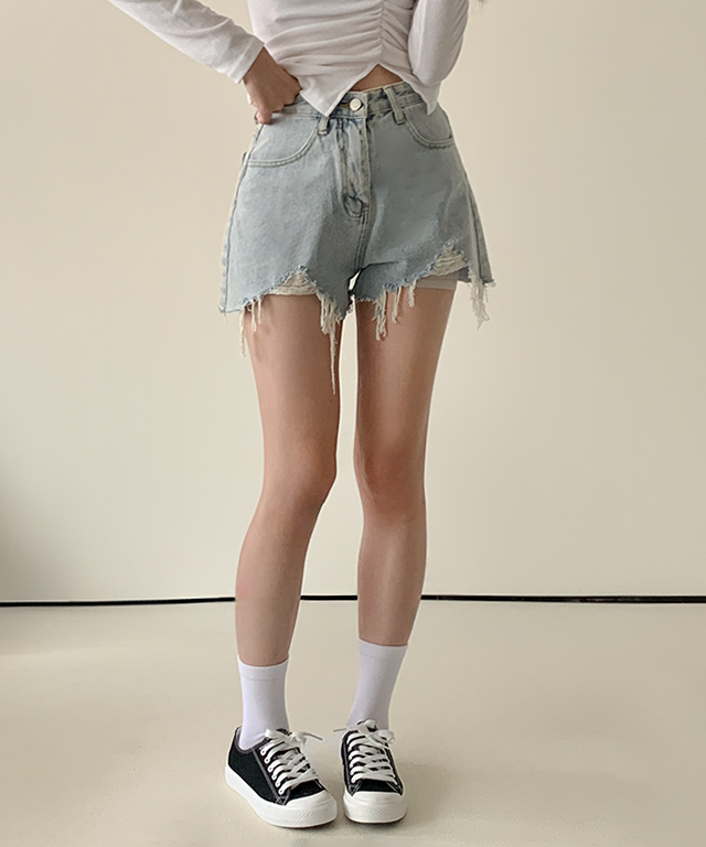 d.i.a. ゼブラショートパンツ ダメージ d.i.a. ゼブラショートパンツ