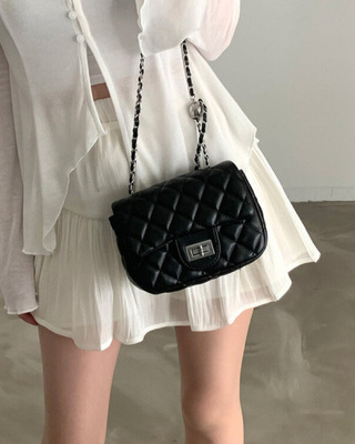 キルティングクロスショルダーバッグ