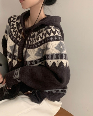 뉴픽 노르딕 떡볶이 자가드 후드 니트 가디건 3color