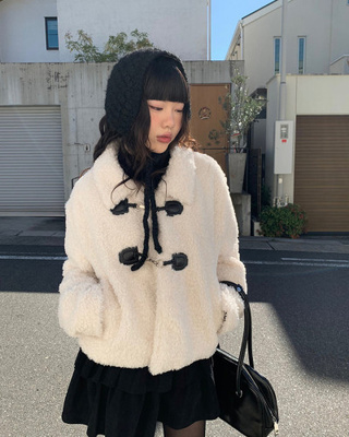 ショートダッフルコート