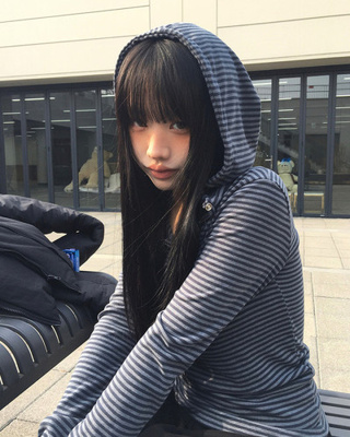 ラットスナップフードボタンTシャツ