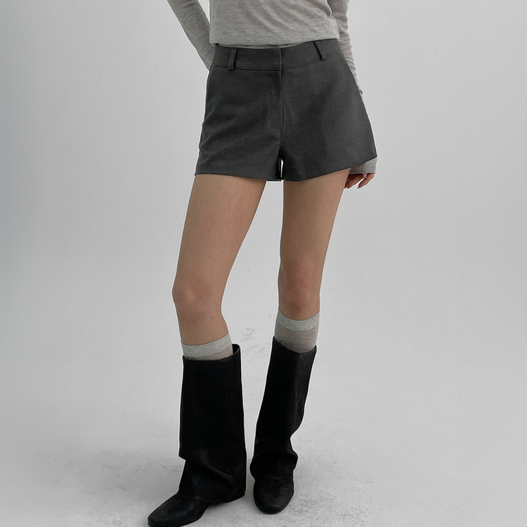 BLACKPINK DEADLINE POPUP ショートパンツ Mサイズ blackpink lisa 着用 ハイウエスト ショートパンツの通販 by 's