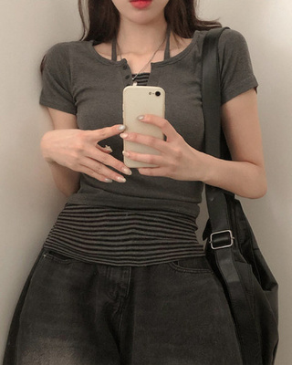 투톤 단가라 배색 레이어드 홀터 일체형 반팔 티셔츠