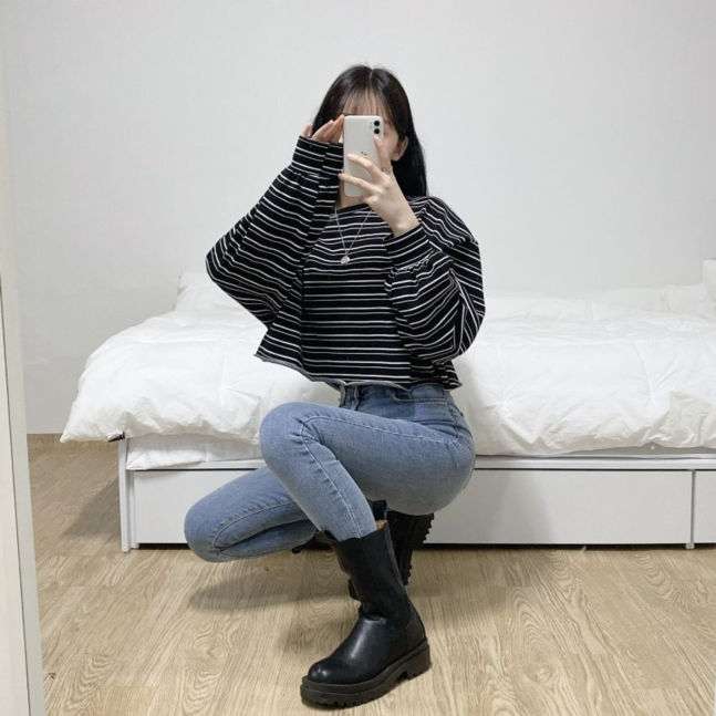 ストライプクロップ長袖Tシャツ