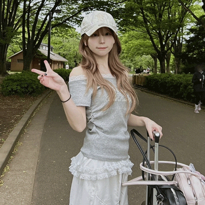 半袖Tシャツ レースレタリングTシャツ