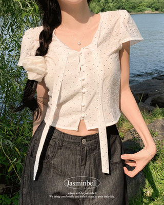 ボタンリボンドットブラウス