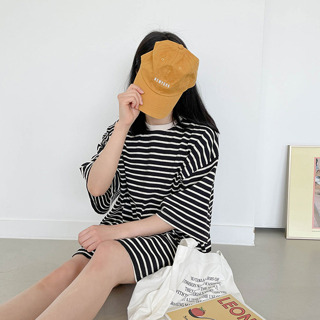 男女共用ストライプ半袖Tシャツ