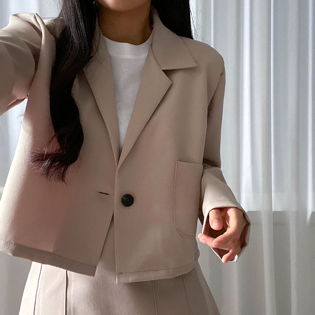 럽미 심플 데일리 크롭 자켓