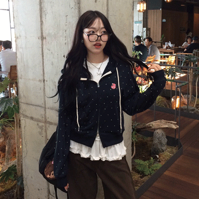 레이어드 레이스 프릴 라운드 긴팔티셔츠