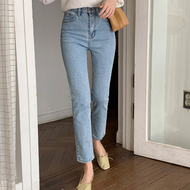 スリムストレートフィットデニム
