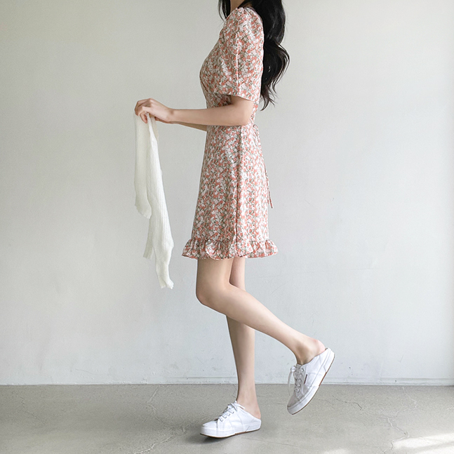 Sona フラワー裾フリルミニワンピース 10代 代女性ファッション韓国通販