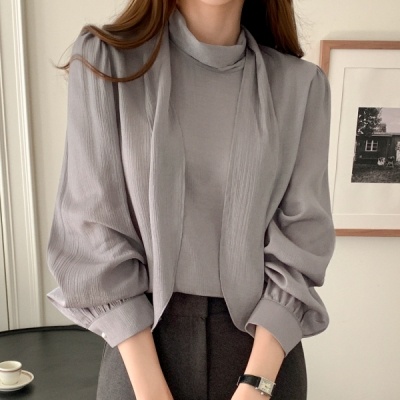 （2WAYアレンジ／上品な艶／人気No.1♥）パールリボンタイハーフハイネックブラウス