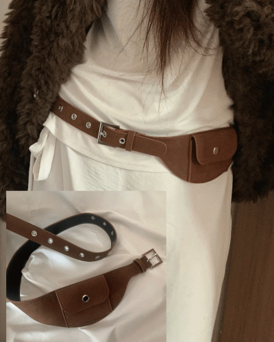 スエードバックルアイレットベルトバッグ