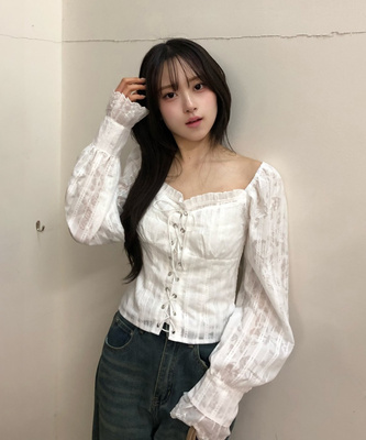 レースアップオフショルダーブラウス
