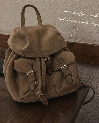 スエードミニバックパック
