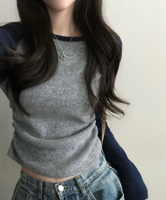 로멘 기모배색 레글런 셔링 크롭 긴팔니트 티셔츠