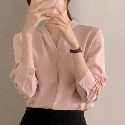 Ⅴネック9色ブラウス 