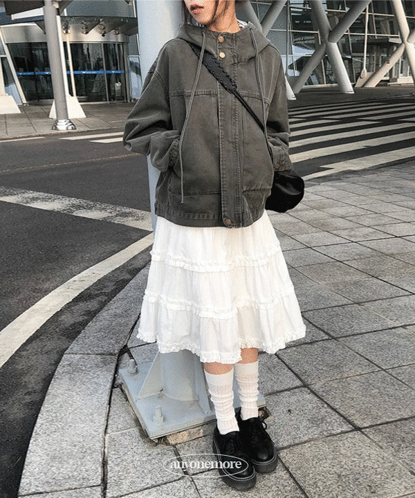 フリルティアードミディスカート