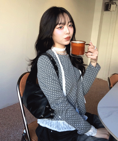 도트 라운드 버튼 가디건