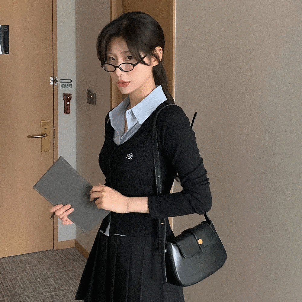 刺繍スリムレイヤードシャツニット