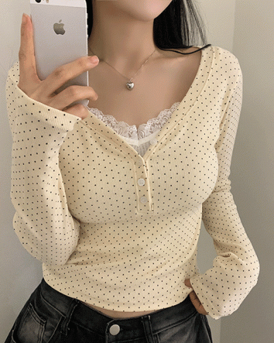 ドットボタンスリムVネック長袖Tシャツ