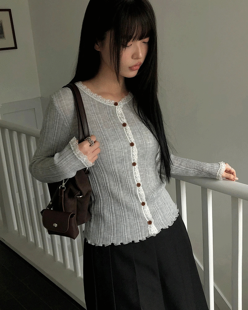 レースボタンカーディガン