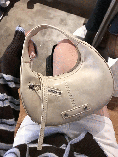 ムーンカーブバッグ