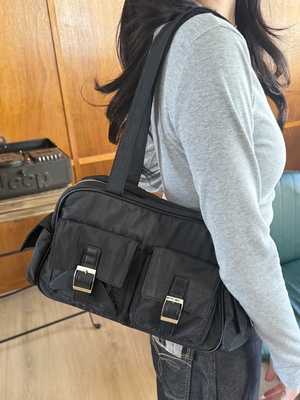 더블 포켓 숄더백