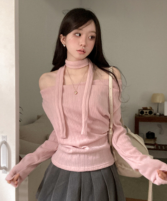 크림 오프 드레이프 머플러 골지 니트 티셔츠