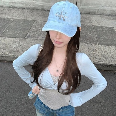 三つ編みのボレロの長袖シャツ