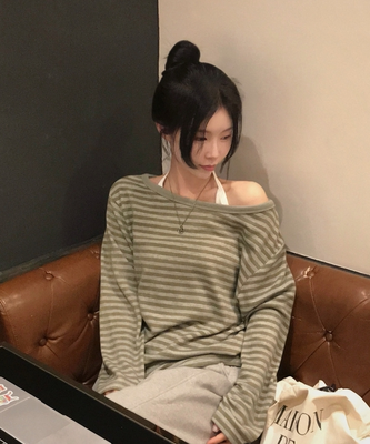 스트라이프 원오프 긴팔티셔츠 맨투맨 4color