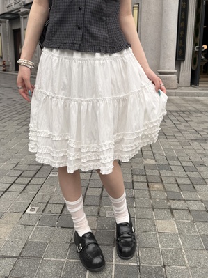フリルミディスカート