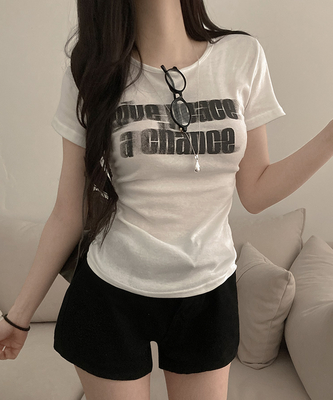 피스 레터링 옆셔링 허리잘록 반팔 티셔츠