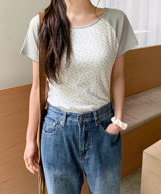 小花柄ラグラン半袖Tシャツ