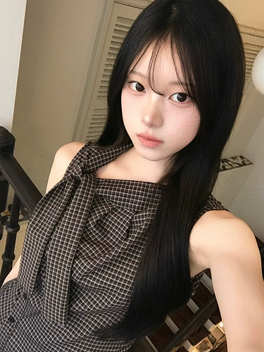 체크 리본 민소매 블라우스