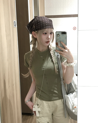 スターレタリングセミクロップTシャツ