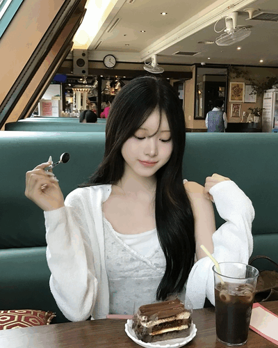 플라워 V넥 크롭 캐미솔